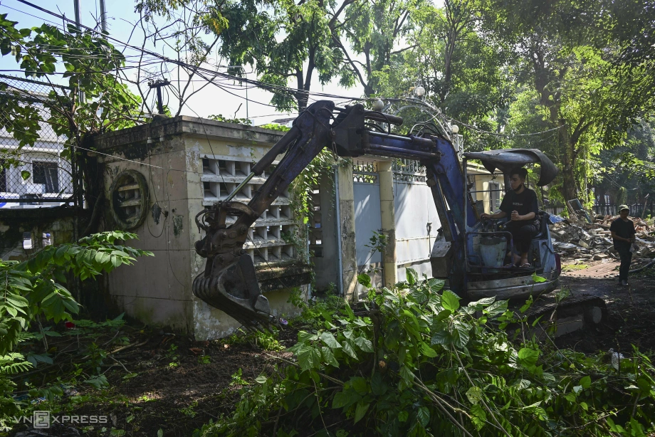 Quản gia cho biệt thự - Quyền lợi và điều cần chốt trước khi nhận việc Quản gia cho biệt thự - Quyền lợi và điều cần chốt trước khi nhận việc