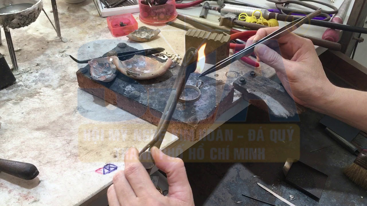 Tuyển thợ bạc - Hồ sơ và thông tin nên chuẩn bị Tuyển thợ bạc - Hồ sơ và thông tin nên chuẩn bị