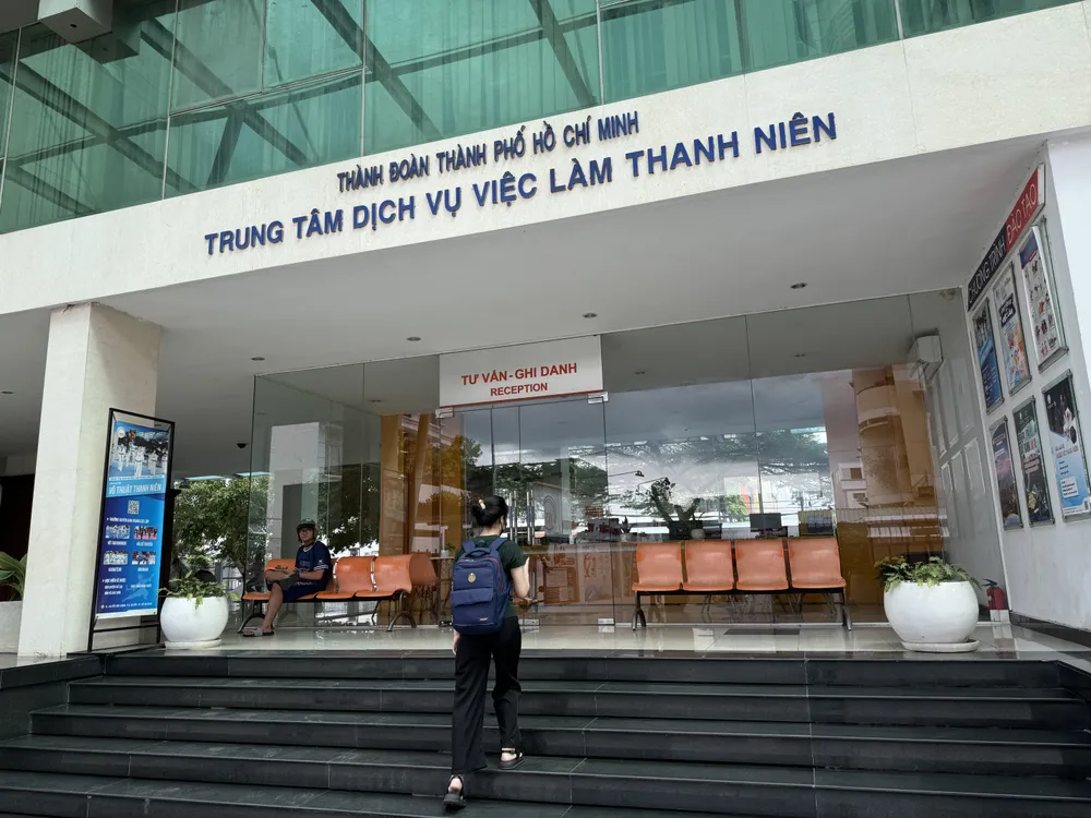 Trung tâm giới thiệu việc làm quận 8 - Khác gì so với tìm việc trên mạng? Trung tâm giới thiệu việc làm quận 8 - Khác gì so với tìm việc trên mạng?