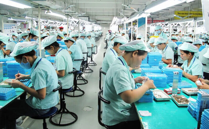 Nữ lao động phổ thông - Bán lẻ, thu ngân, trưng bày hàng Nữ lao động phổ thông - Bán lẻ, thu ngân, trưng bày hàng