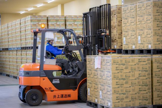 Tài xế - Đặc thù công việc trong kho, xưởng, nhà máy Tài xế - Đặc thù công việc trong kho, xưởng, nhà máy