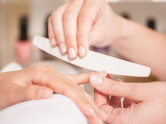 Quản lý thợ nail - Giao tiếp và phản hồi hiệu quả Quản lý thợ nail - Giao tiếp và phản hồi hiệu quả