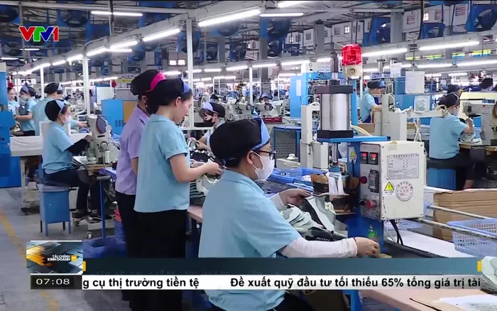 Không cắt giảm quyền lợi người lao động sau tăng lương tối thiểu