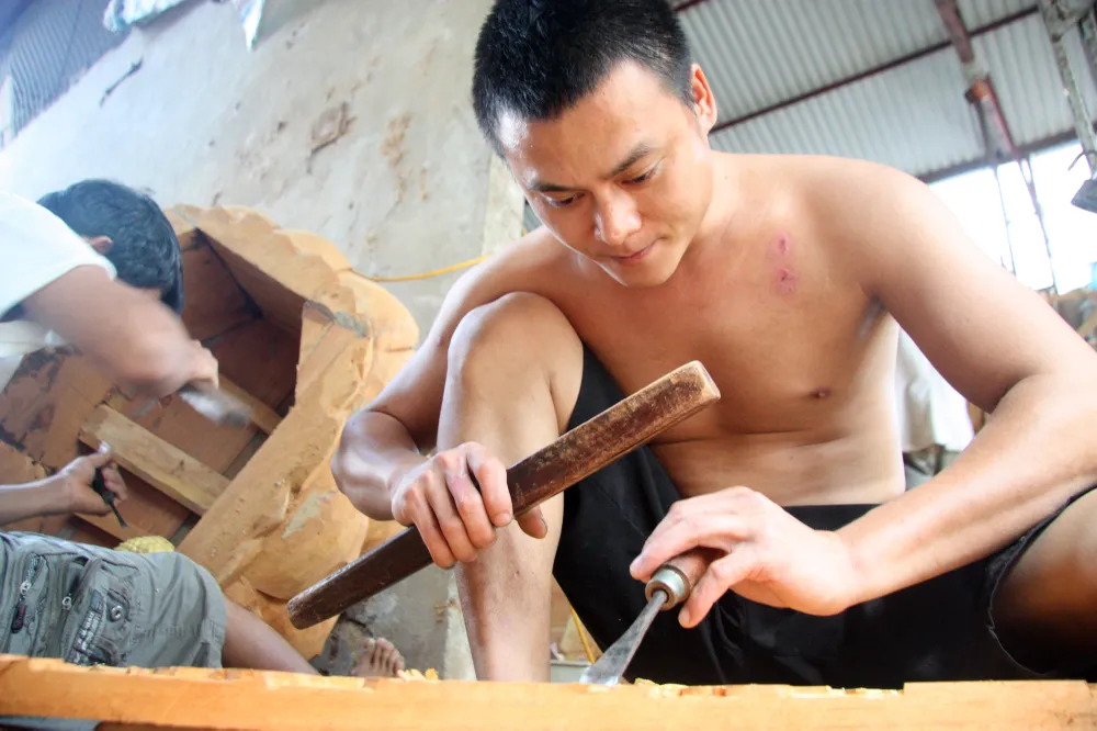 Thợ mộc - Sử dụng dụng cụ và máy móc an toàn, hiệu quả Thợ mộc - Sử dụng dụng cụ và máy móc an toàn, hiệu quả