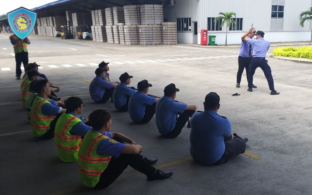 Nhân viên bảo vệ - Phụ cấp ca đêm, lễ tết và hỗ trợ tại chốt Nhân viên bảo vệ - Phụ cấp ca đêm, lễ tết và hỗ trợ tại chốt