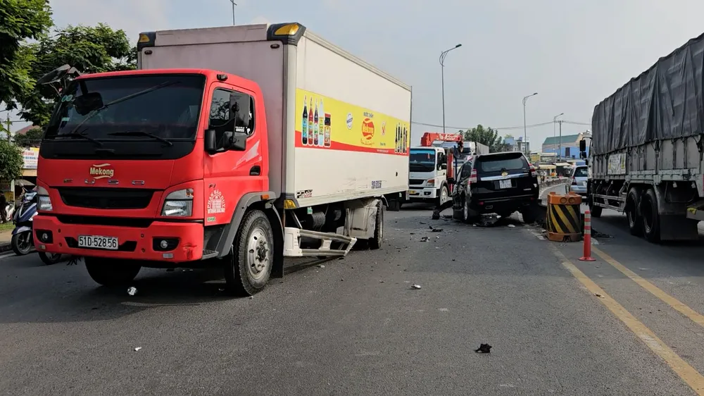 Tài xế xe tải - Kiến thức luật, tải trọng và chứng từ giao nhận Tài xế xe tải - Kiến thức luật, tải trọng và chứng từ giao nhận