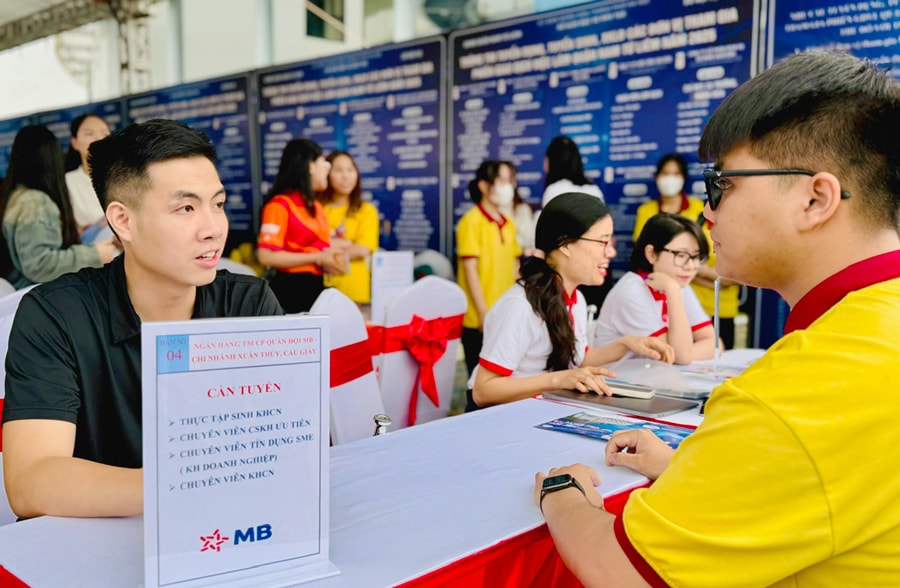 Trung tâm giới thiệu việc làm quận 8 - Kết nối tuyển dụng và cập nhật nhu cầu thị trường Trung tâm giới thiệu việc làm quận 8 - Kết nối tuyển dụng và cập nhật nhu cầu thị trường