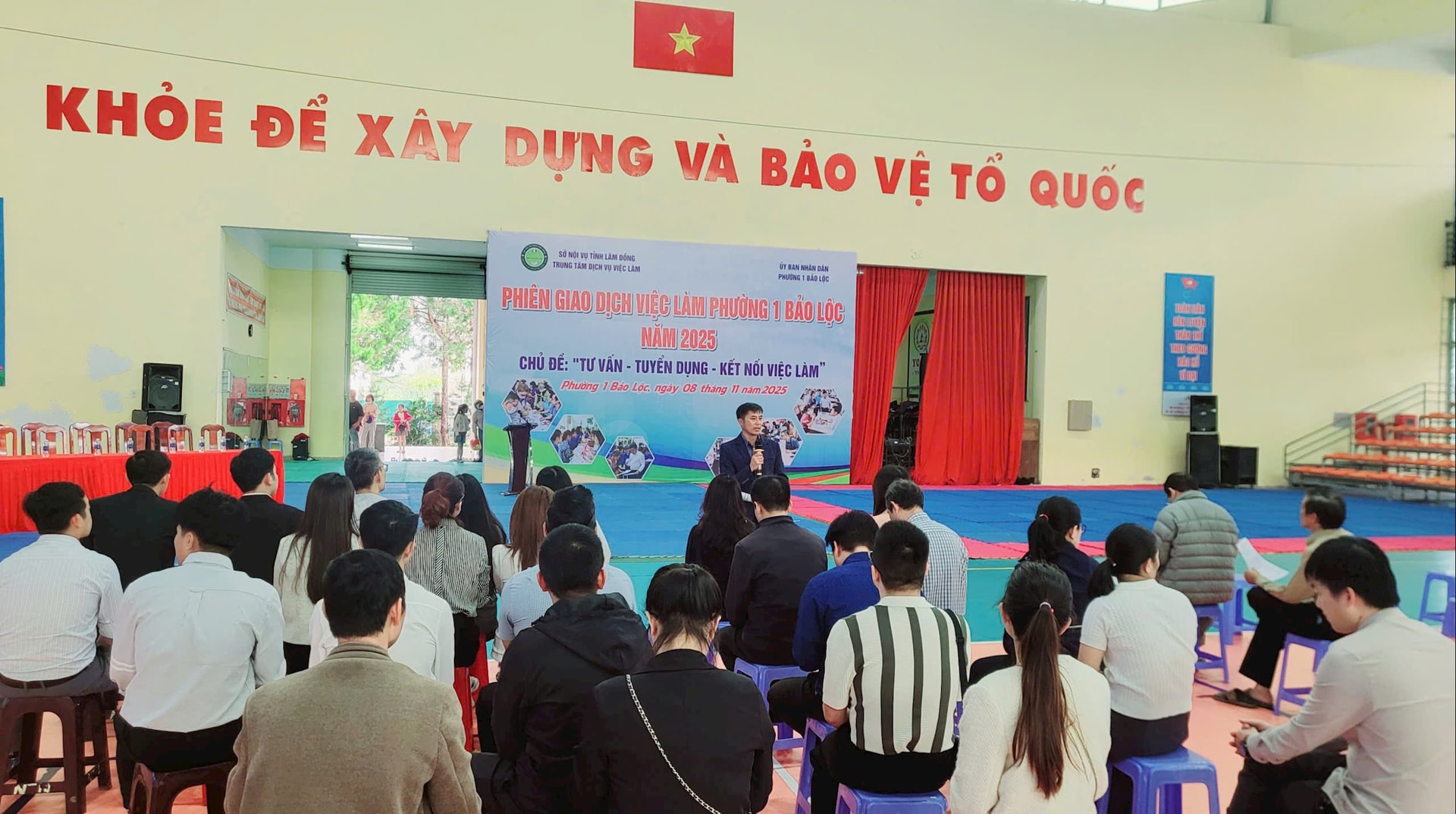 Giới thiệu việc làm Bảo Lộc - Việc làm khối dịch vụ – bán hàng Giới thiệu việc làm Bảo Lộc - Việc làm khối dịch vụ – bán hàng