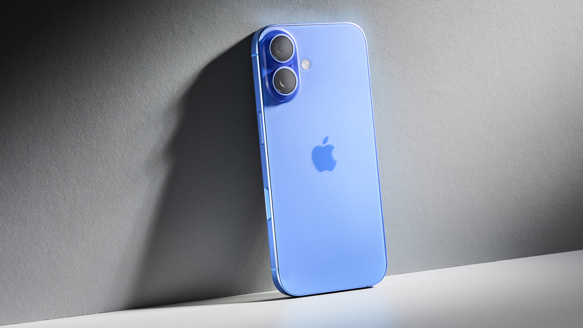 Iphone 16 - Màn hình vẫn đẹp, nhưng chưa phải điểm nâng cấp mạnh nhất